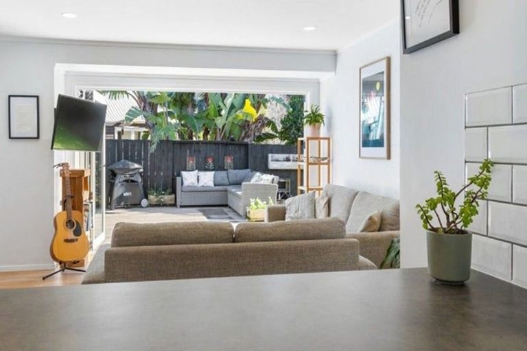 Photo of property in 10b Bayfair Drive, Mount Maunganui, 3116