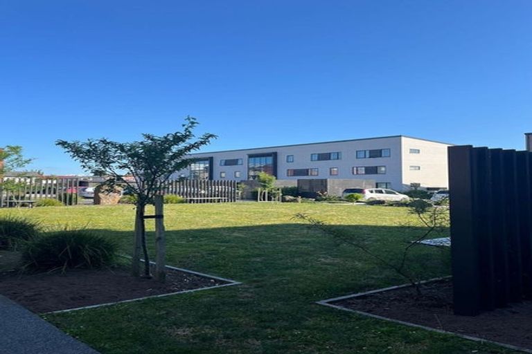 Photo of property in 202/38c Fraser Avenue, Northcote, Auckland, 0627