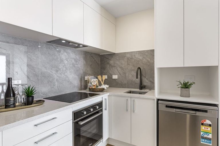 Photo of property in 1a Bellville Drive, Clendon Park, Auckland, 2103