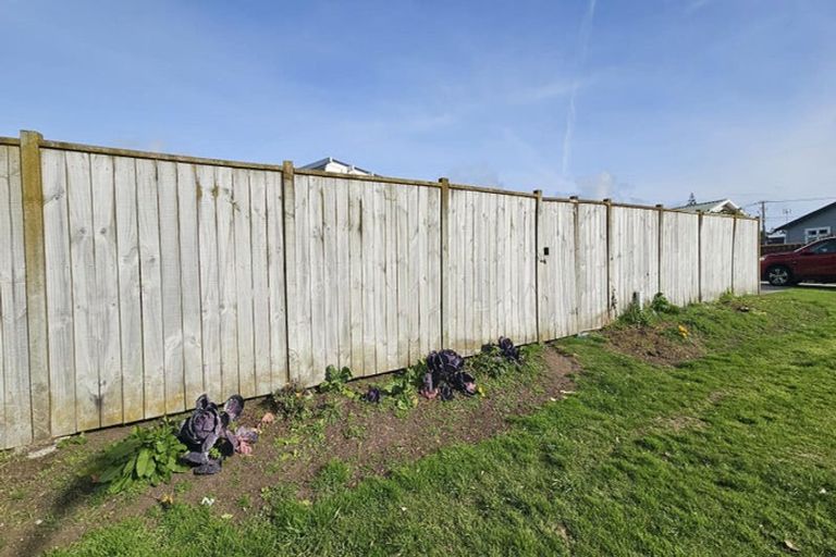 Photo of property in 1137 Devon Road, Bell Block, New Plymouth, 4373