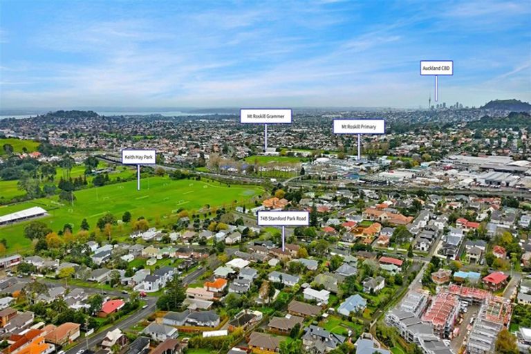Photo of property in 74b Stamford Park Road, Mount Roskill, Auckland, 1041