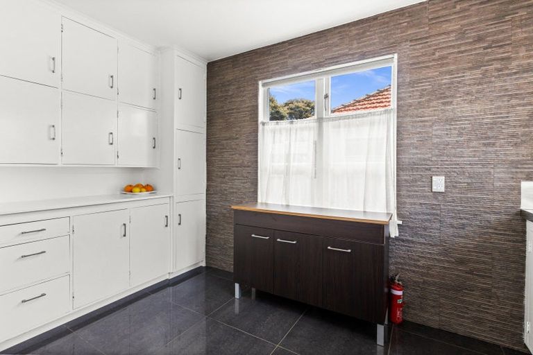 Photo of property in 104 Nuffield Avenue, Marewa, Napier, 4110