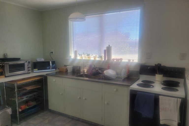 Photo of property in 42a Sackville Street, Fitzroy, New Plymouth, 4312