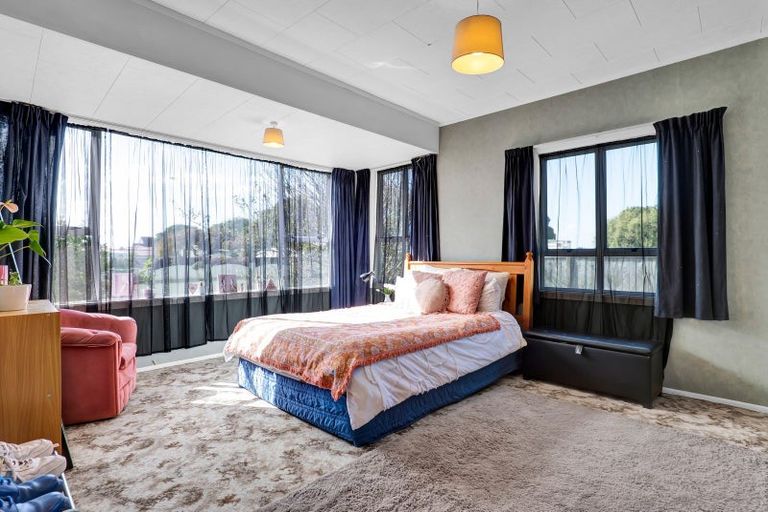 Photo of property in 239 Coronation Avenue, Welbourn, New Plymouth, 4310