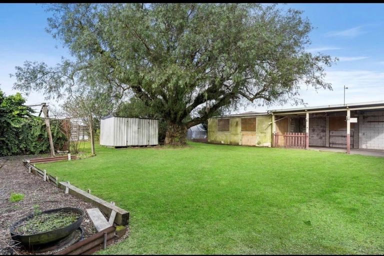Photo of property in 12 Cross Street, Papakura, 2110