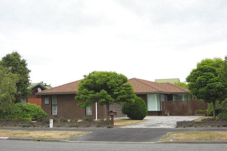 Photo of property in 267 Queenspark Drive, Parklands, Christchurch, 8083