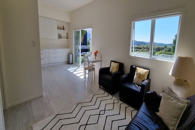 Photo of property in 16b Waimanu Place, Point Wells, Warkworth, 0986