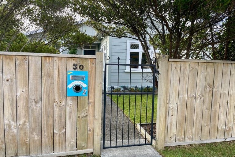 Photo of property in 30 Awamutu Grove, Waiwhetu, Lower Hutt, 5010