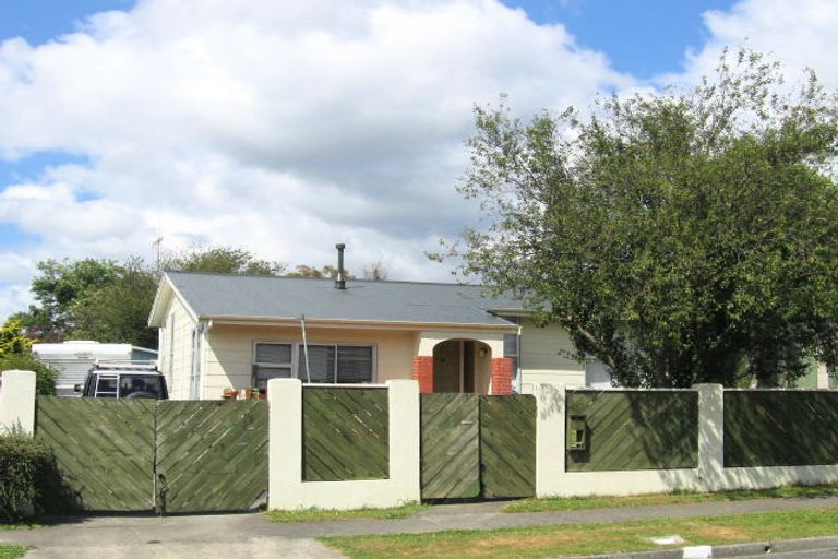 Photo of property in 3 Crystal Grove, Birchville, Upper Hutt, 5018