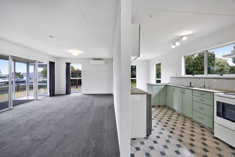 Photo of property in 7a Oleander Place, Bell Block, New Plymouth, 4312