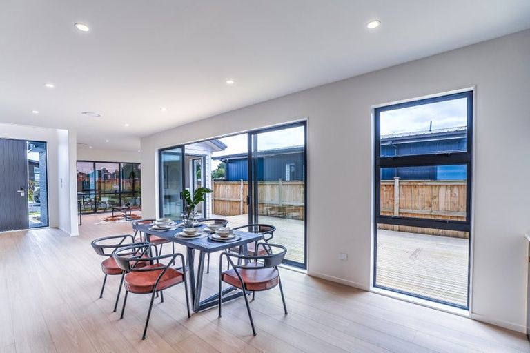 Photo of property in 26 Babina Avenue, Kumeu, 0810