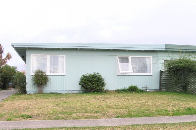 Photo of property in 2/33 Ranfurly Street, Tamatea, Napier, 4112