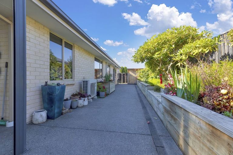 Photo of property in 59 Sequoia Way, Rangiora, 7400