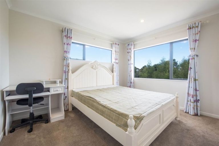 Photo of property in 116 San Valentino Drive, Henderson, Auckland, 0612