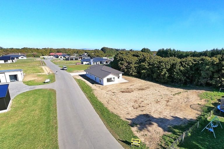 Photo of property in 92 Blairlogie Close, Otatara, Invercargill, 9879