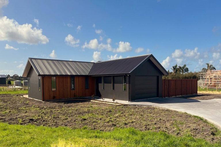 Photo of property in 8 The Lakes Drive, Kerikeri, 0230