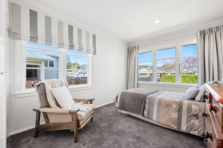 Photo of property in 9 Derwent Lee Grove, Epuni, Lower Hutt, 5011