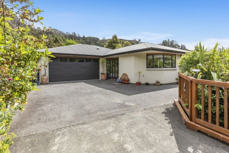 Photo of property in 68a Tawhai Street, Stokes Valley, Lower Hutt, 5019