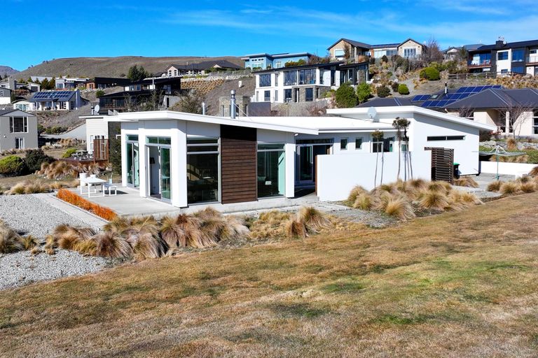 Photo of property in 12 Pollock Place, Lake Tekapo, 7999