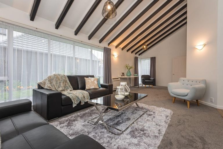 Photo of property in 22 Saint Pauls Place, Burwood, Christchurch, 8083