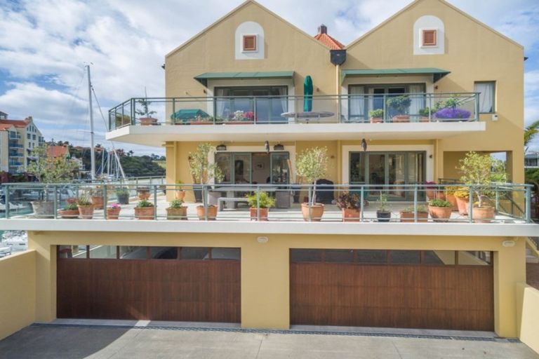 Photo of property in 117 Waterside Crescent, Gulf Harbour, Whangaparaoa, 0930