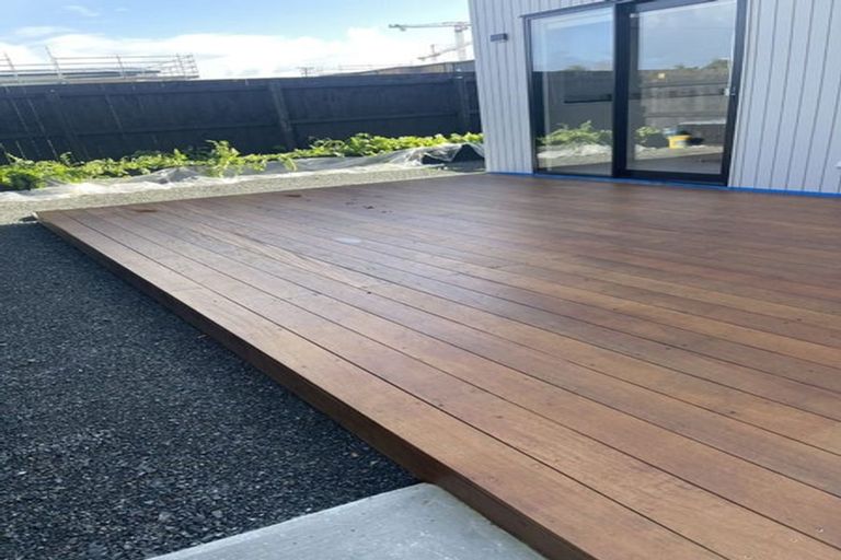 Photo of property in 9 Pilot Drive, Hobsonville, Auckland, 0616