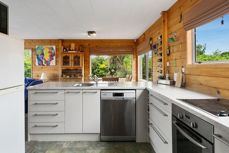 Photo of property in 12 Ward Place, Richmond Heights, Taupo, 3330