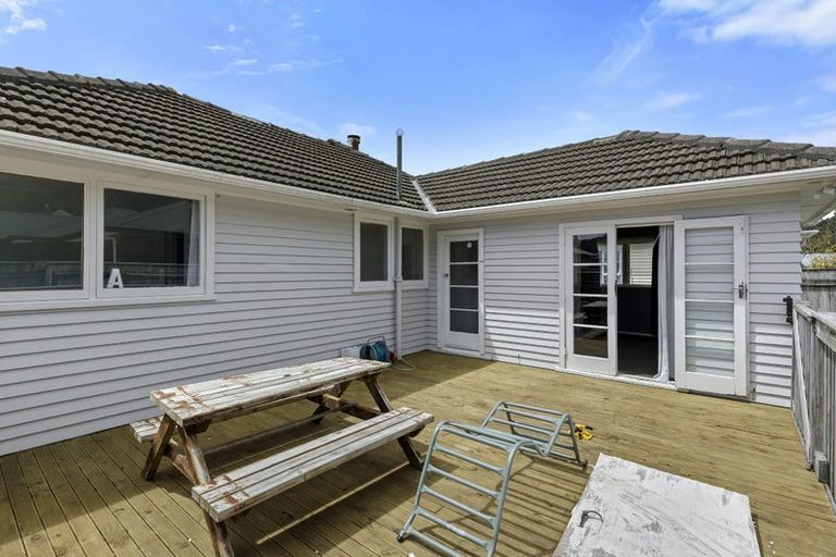 Photo of property in 1/167 Wainuiomata Road, Wainuiomata, Lower Hutt, 5014