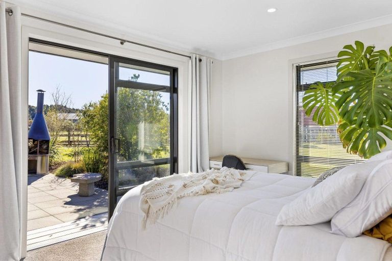 Photo of property in 3 Karaka Place, Kinloch, Taupo, 3377