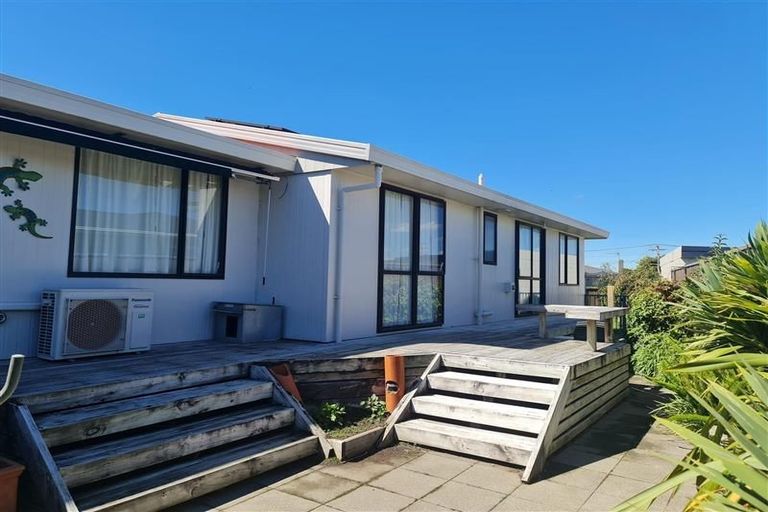 Photo of property in 6 Minifie Avenue, Melville, Hamilton, 3206