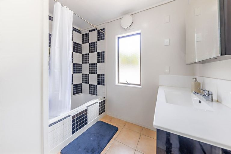 Photo of property in 2/33 Marr Road, Manurewa, Auckland, 2102