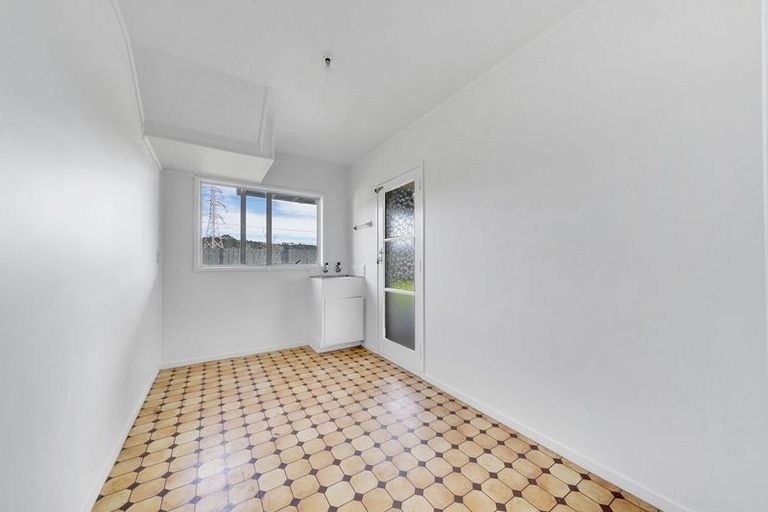 Photo of property in 6 Deacon Road, Riverhead, Kumeu, 0892