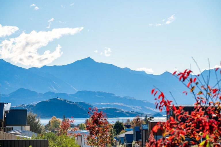 Photo of property in 223 Aubrey Road, Wanaka, 9305