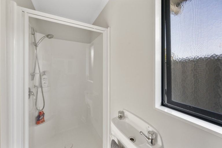 Photo of property in 18 Mcnaughton Place, Onekawa, Napier, 4110