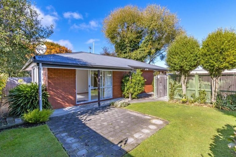 Photo of property in 1/184 Greers Road, Bryndwr, Christchurch, 8053