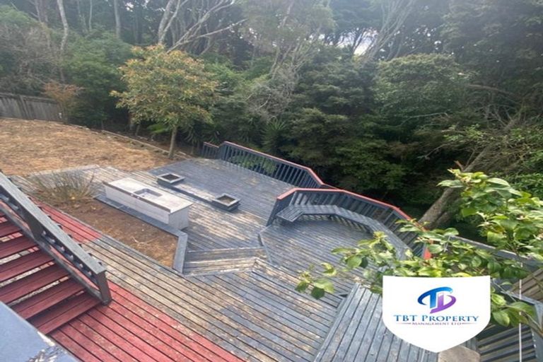 Photo of property in 21 Hakea Place, Totara Heights, Auckland, 2105