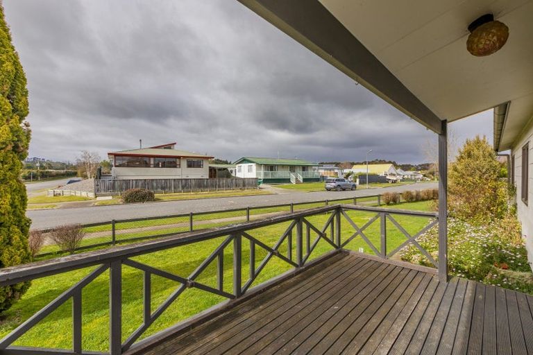 Photo of property in 14 Svenson Road, Waipukurau, 4200