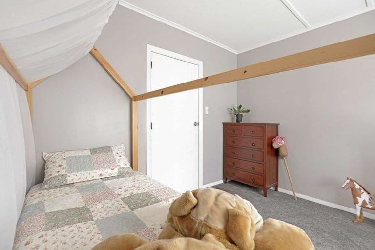 Photo of property in 43 Lewis Avenue, Aramoho, Whanganui, 4500