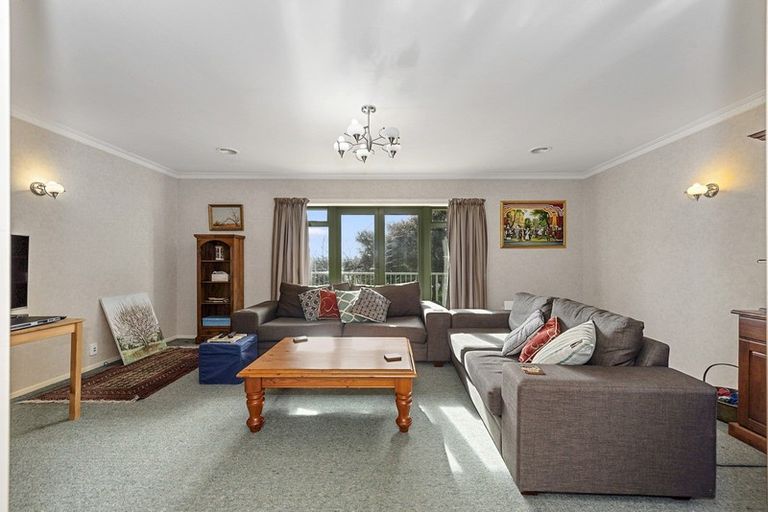 Photo of property in 115 Rototuna Road, Rototuna, Hamilton, 3210