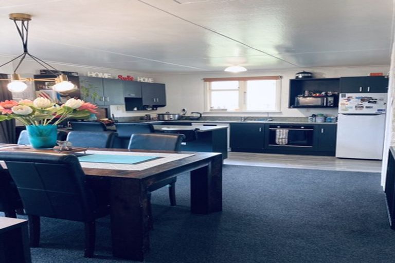 Photo of property in 61 Half Mile Road, Tuatapere, 9620