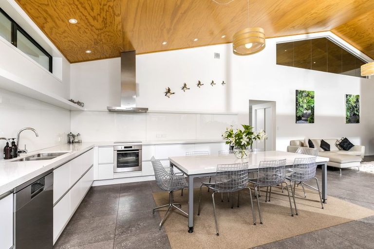 Photo of property in 36a Wicklam Lane, Greenhithe, Auckland, 0632