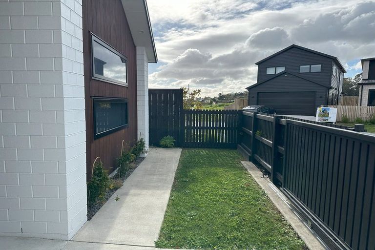 Photo of property in 27 Tangaroa Place, Poike, Tauranga, 3112