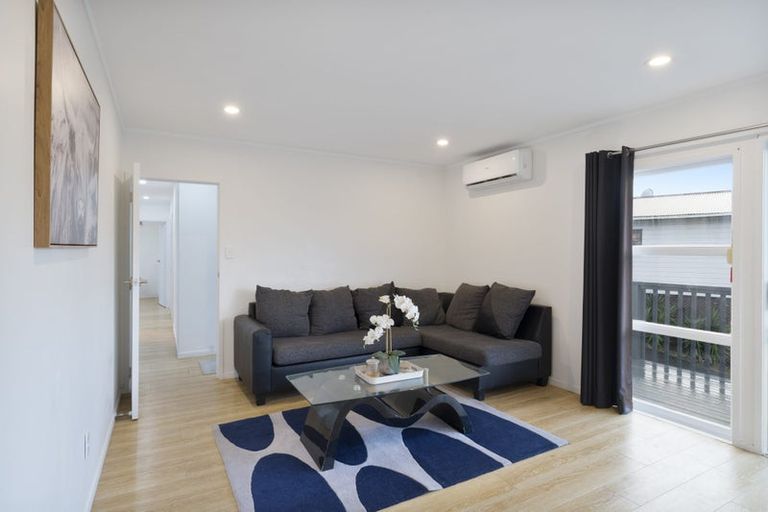 Photo of property in 49 Spence Road, Henderson, Auckland, 0612