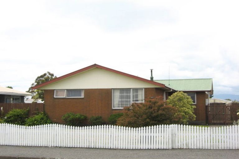 Photo of property in 11 Domett Street, Westport, 7825