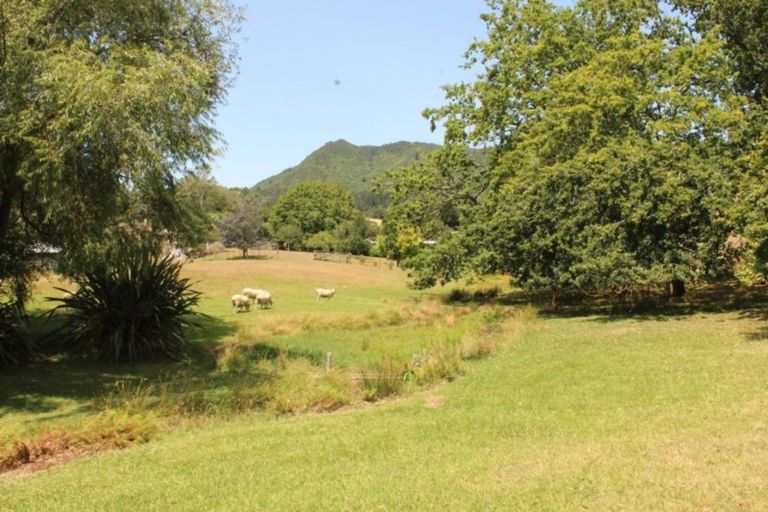 Photo of property in 32 County Road, Torbay, Auckland, 0630