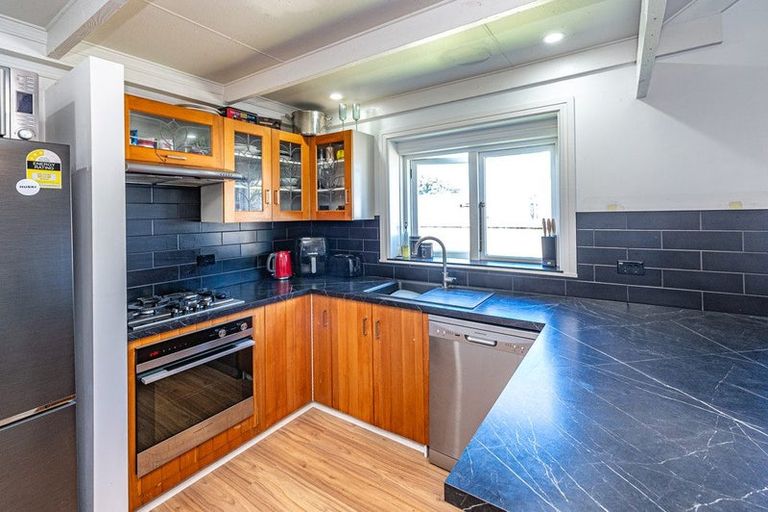 Photo of property in 30 Kings Avenue, Gonville, Whanganui, 4501