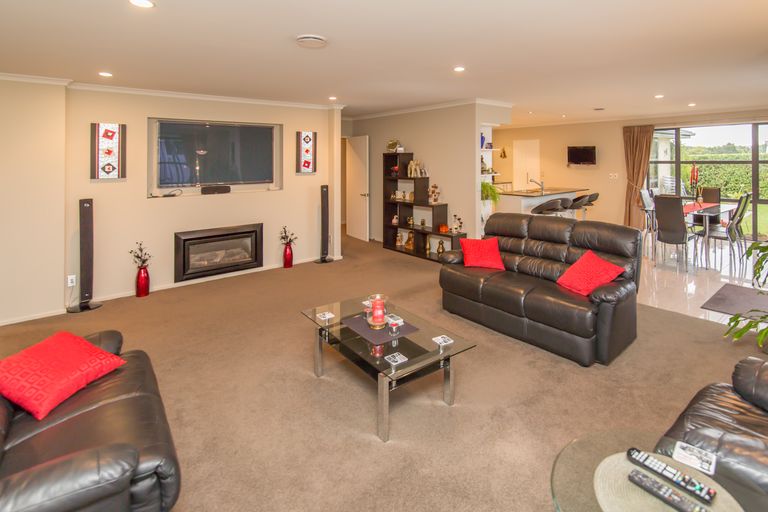 Photo of property in 38 Reka Street, Parklands, Christchurch, 8083