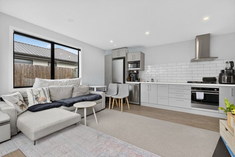 Photo of property in 17 Cumberland Road, Lower Shotover, Queenstown, 9304