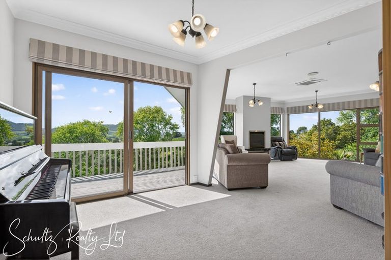 Photo of property in 71 Gorge Road, Maungaturoto, 0520