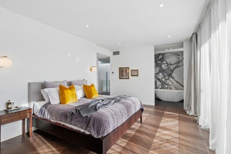 Photo of property in 48 Clissold Street, Merivale, Christchurch, 8014